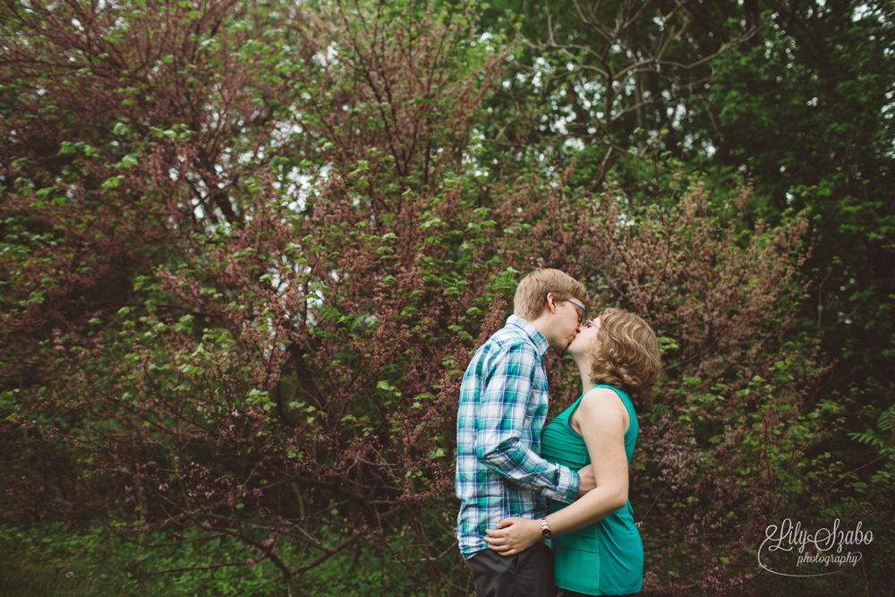 Colonial Park Engagement Session in Somerset, NJ