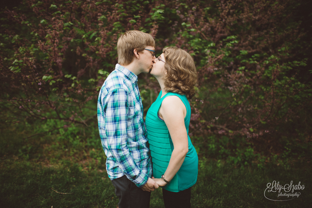 Colonial Park Engagement Session in Somerset, NJ