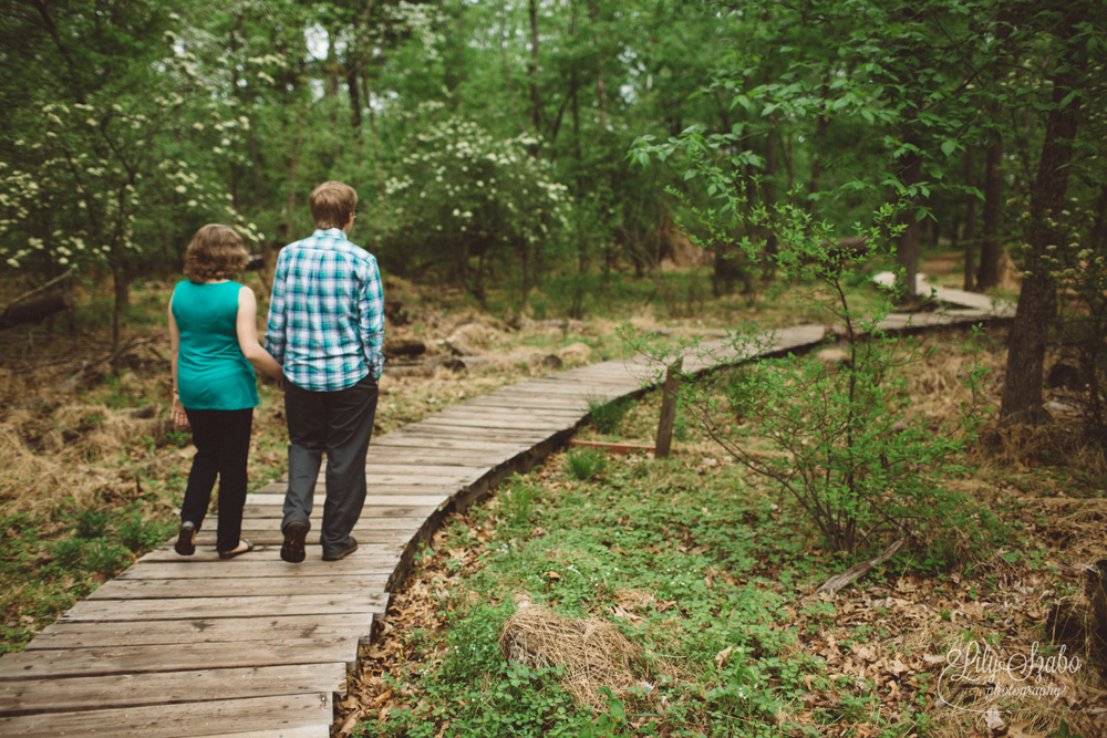 Colonial Park Engagement Session in Somerset, NJ