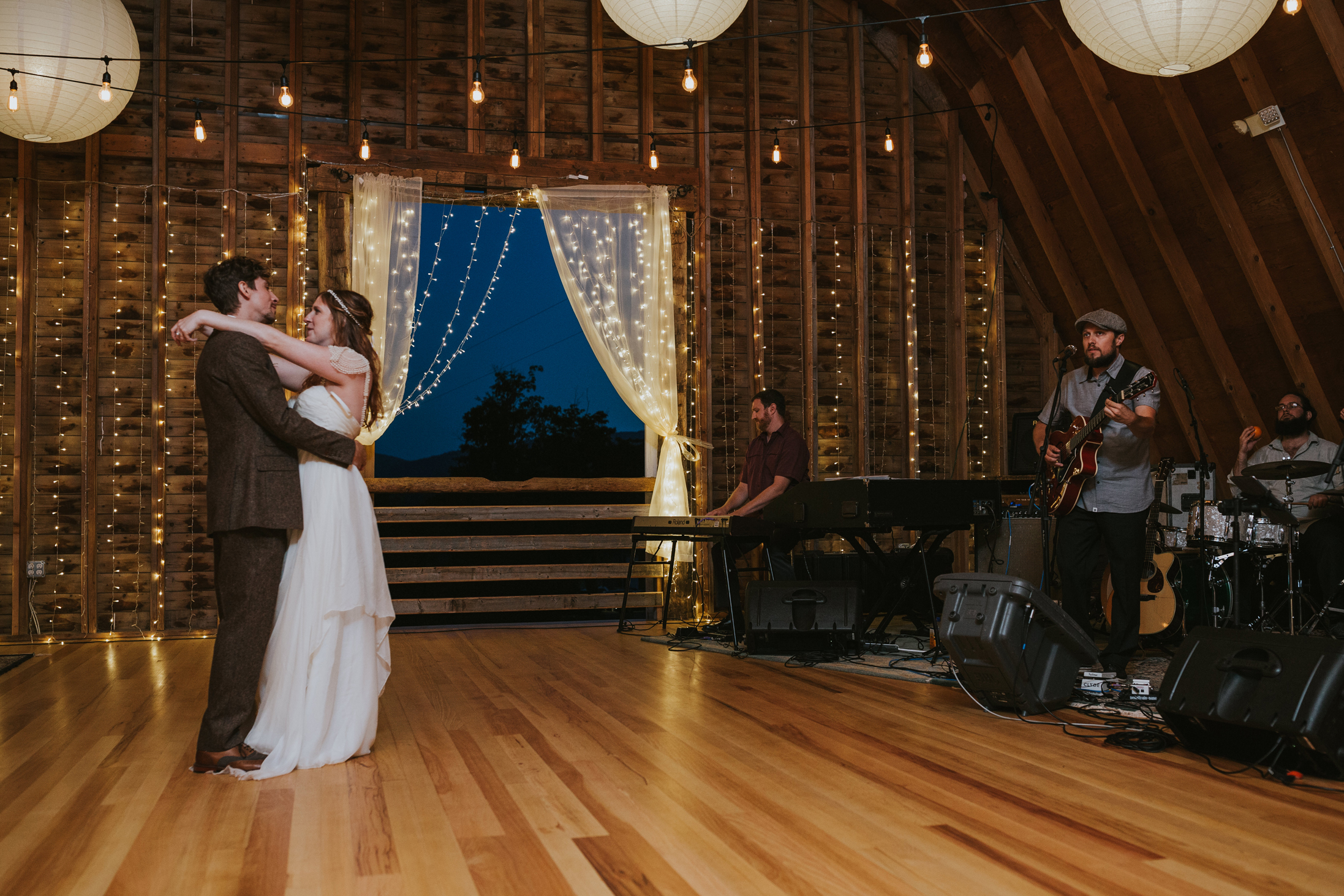 497-inn-west-settlement-wedding